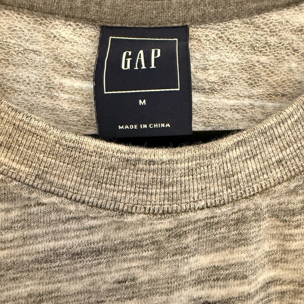 GAP Heathered Gray Logo Sweater - Picture 4 of 4